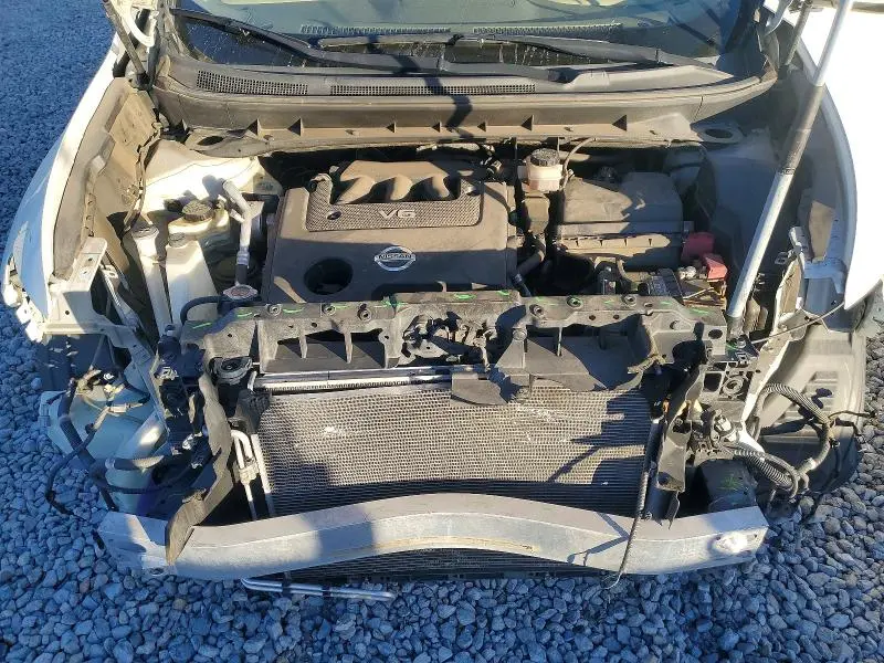 2010 NISSAN MURANO S  