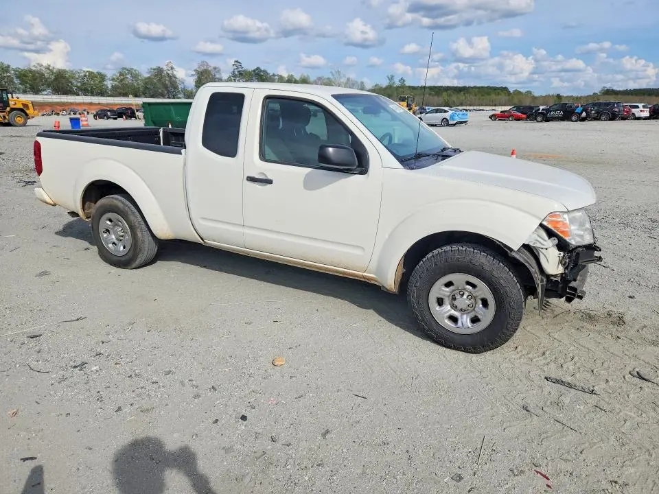 2018 NISSAN FRONTIER S  