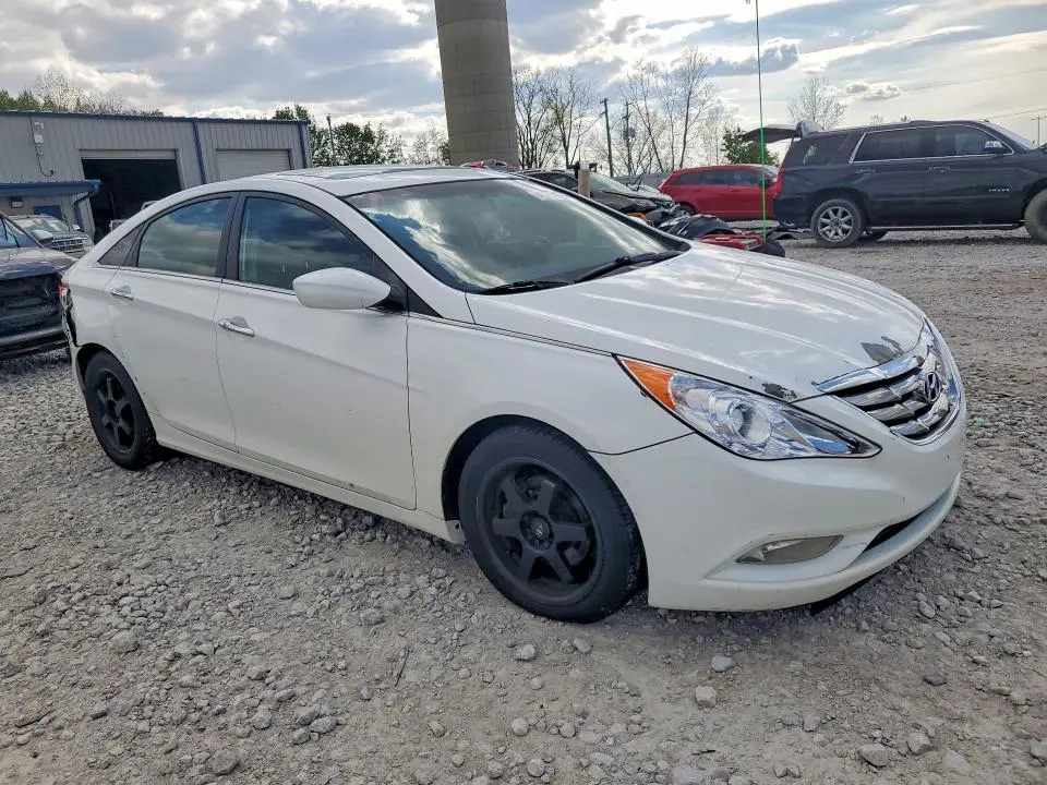 2011 HYUNDAI SONATA SE  