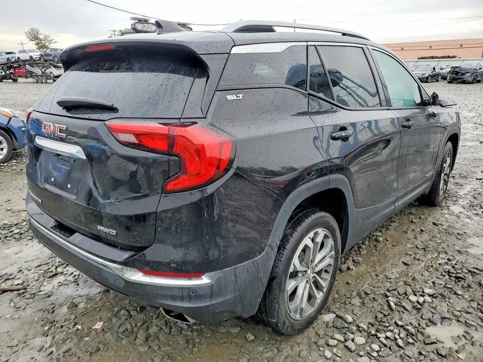 2019 GMC TERRAIN SLT  
