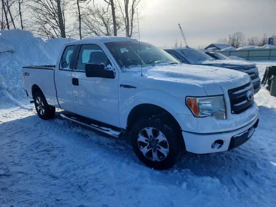 2014 FORD F150   