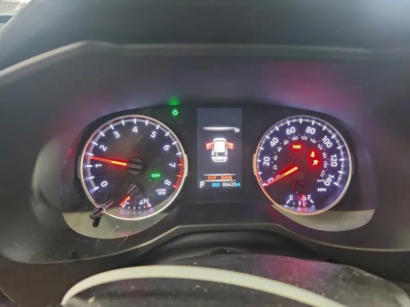 2020 TOYOTA RAV4 XLE  