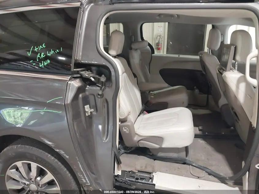2020 CHRYSLER PACIFICA TOURING L PLUS