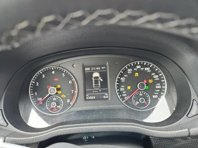 2015 VOLKSWAGEN PASSAT SE  