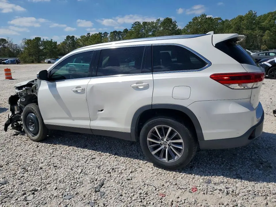 2019 TOYOTA HIGHLANDER   
