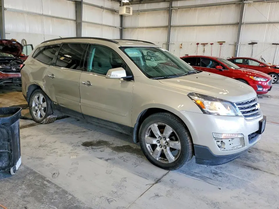 2016 CHEVROLET TRAVERSE LT  