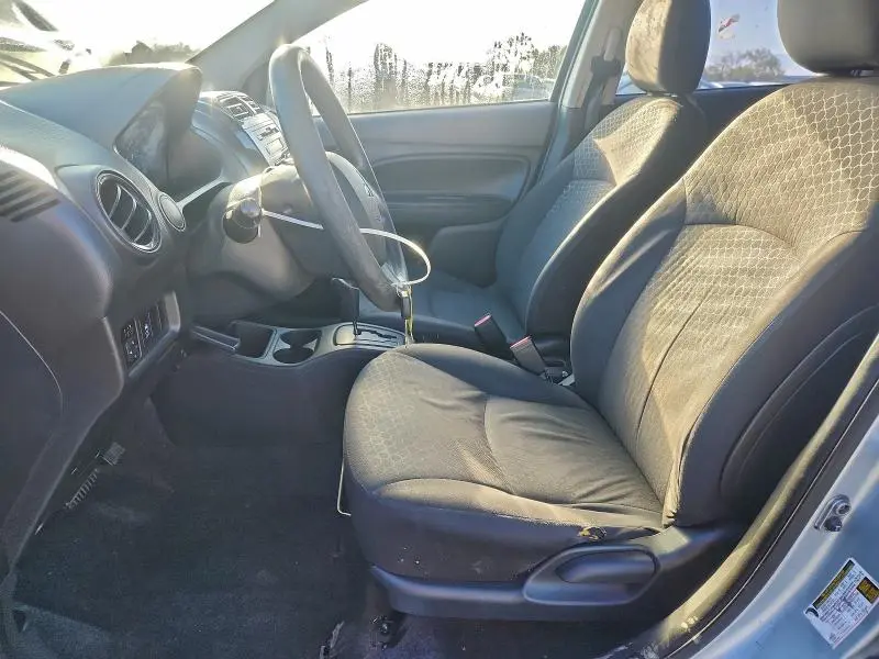 2015 MITSUBISHI MIRAGE DE  