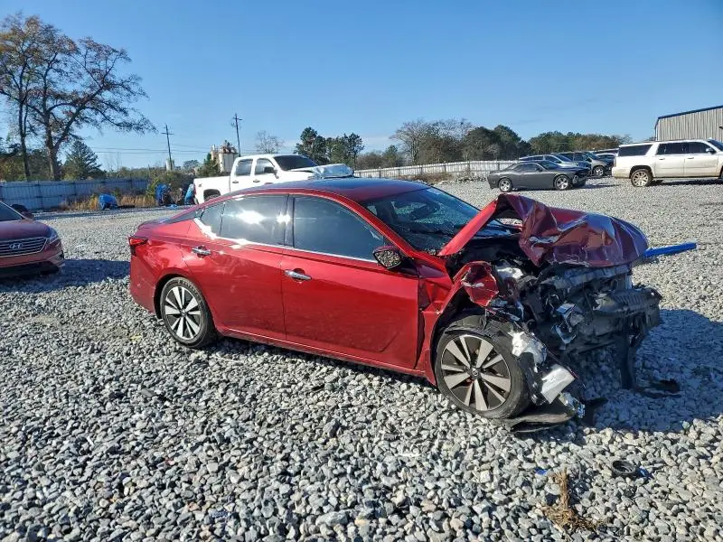 2019 NISSAN ALTIMA SV  