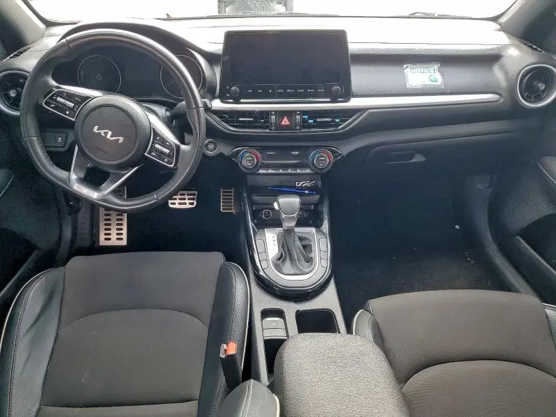 2024 KIA FORTE GT LINE  