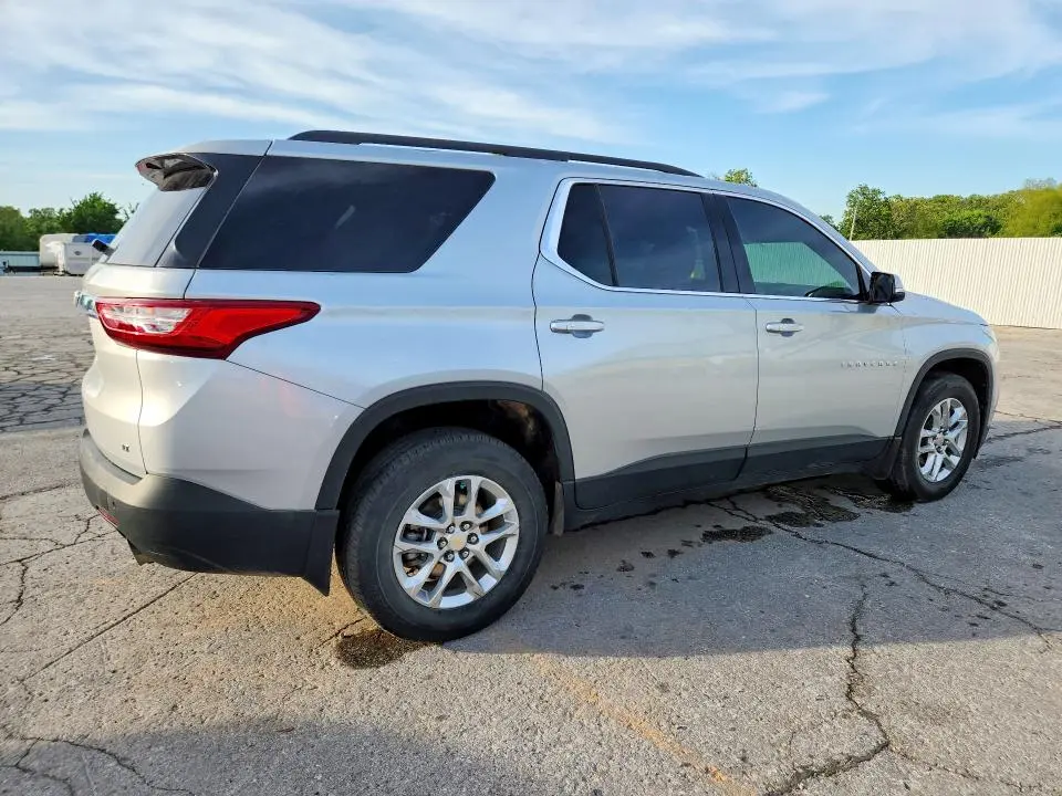 2021 CHEVROLET TRAVERSE LT  