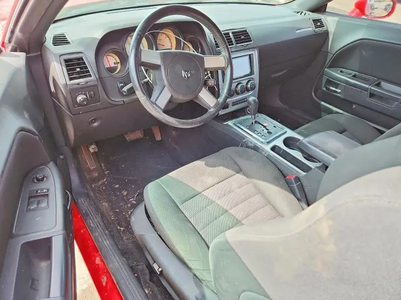 2010 DODGE CHALLENGER SE  