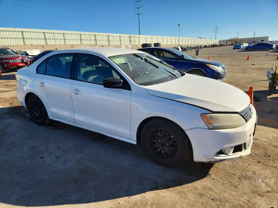 2012 VOLKSWAGEN JETTA BASE  