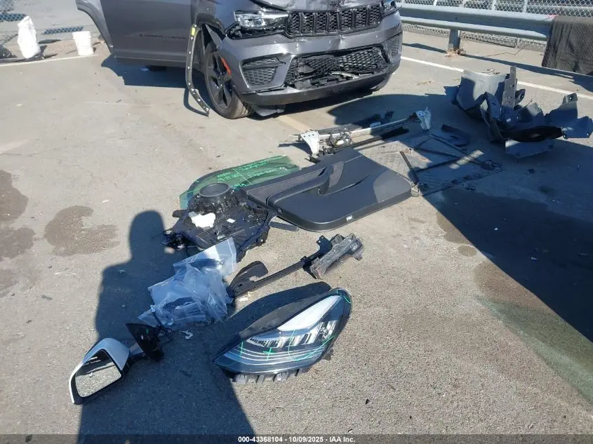 2022 TESLA MODEL Y LONG RANGE DUAL MOTOR ALL-WHEEL DRIVE