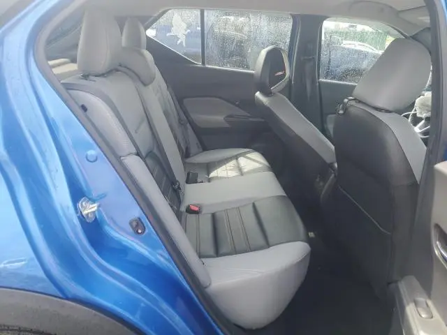 2022 NISSAN KICKS SR  
