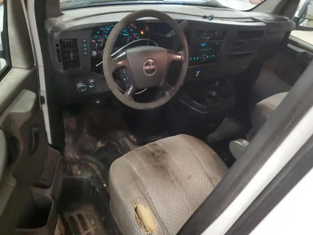 2011 GMC SAVANA G2500  