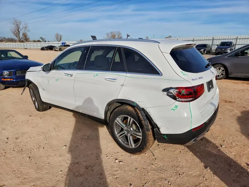 2022 MERCEDES-BENZ GLC 300  