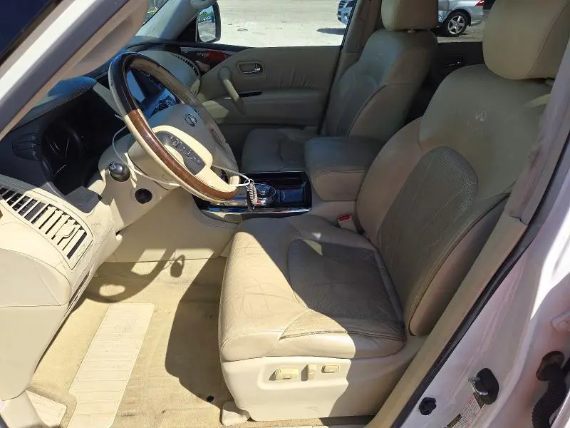 2011 INFINITI QX56 BASE  