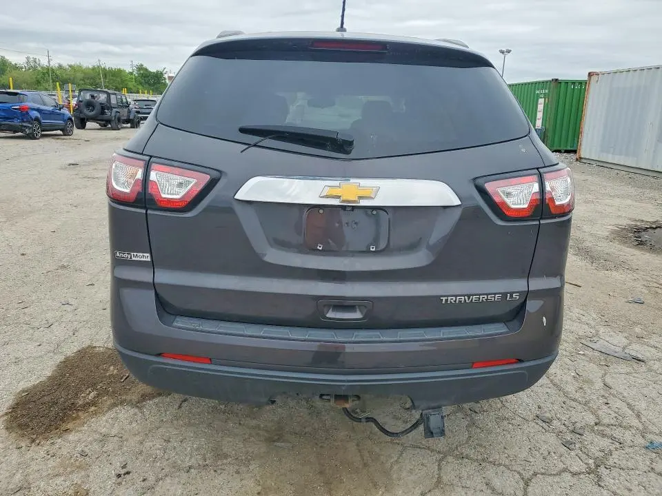 2015 CHEVROLET TRAVERSE LS  