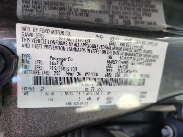 2015 FORD FOCUS SE  