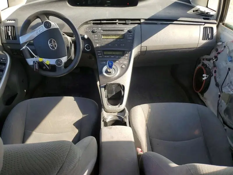 2010 TOYOTA PRIUS III  