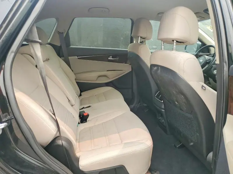2017 KIA SORENTO LX  