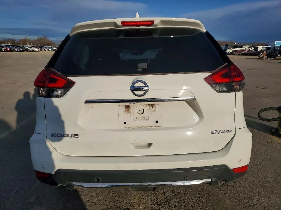 2020 NISSAN ROGUE SV  