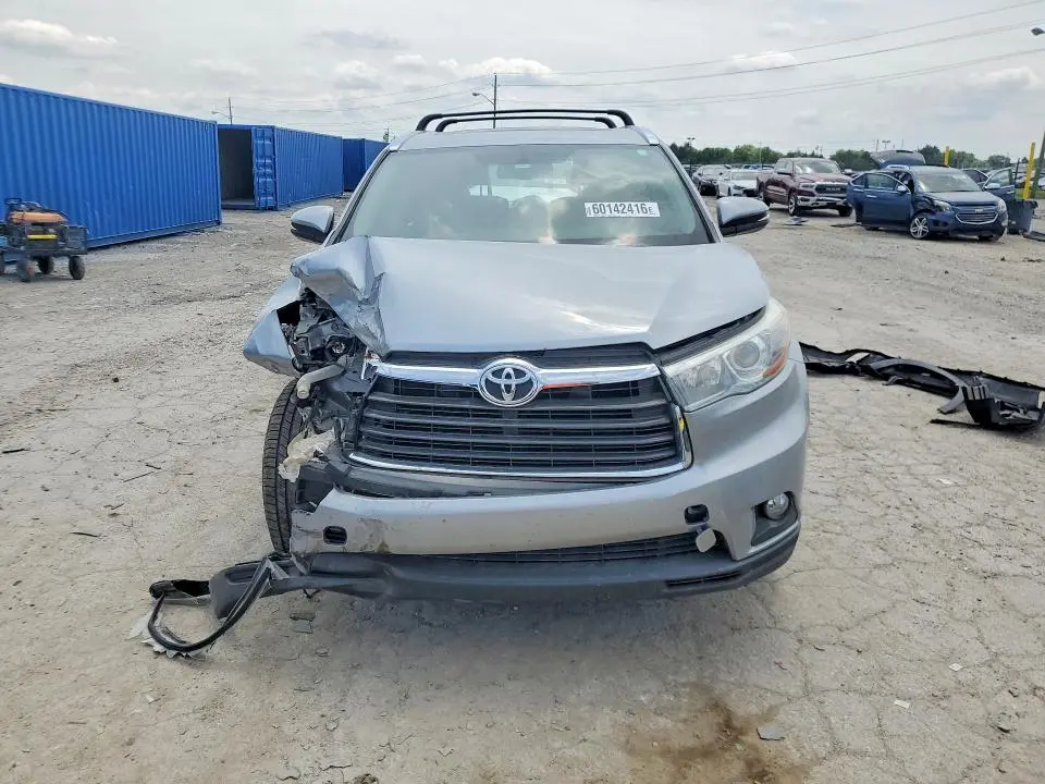 2016 TOYOTA HIGHLANDER XLE  