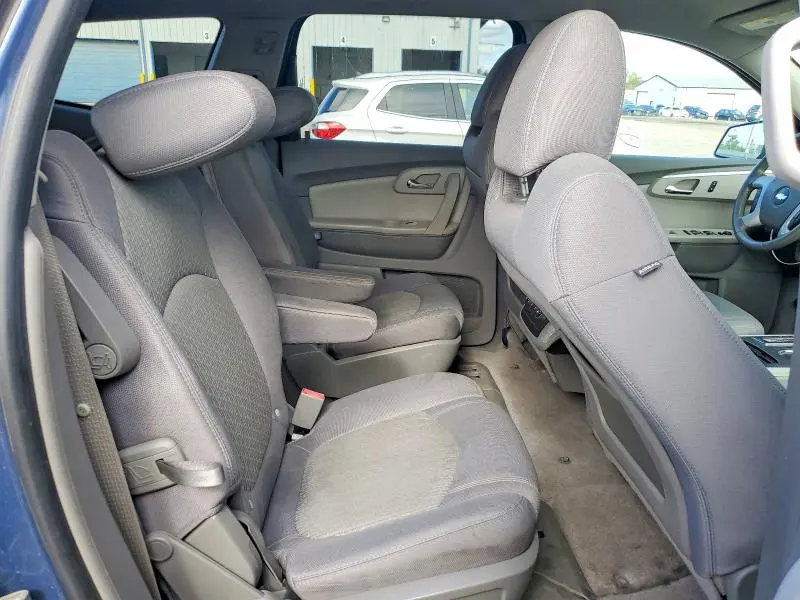 2012 CHEVROLET TRAVERSE LT  