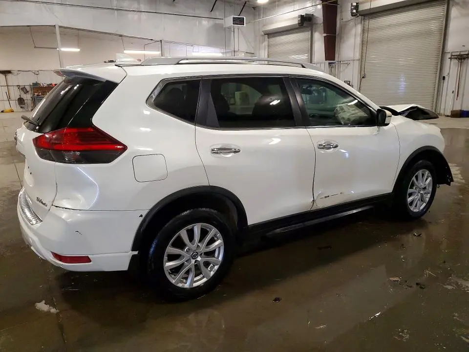 2017 NISSAN ROGUE SV  