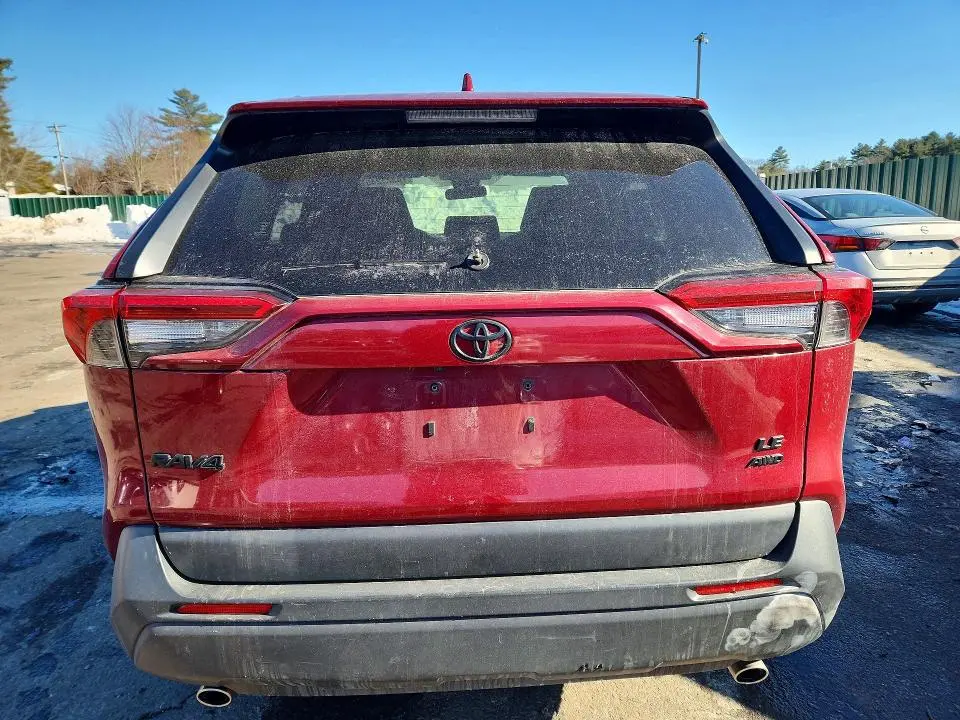 2019 TOYOTA RAV4 LE  