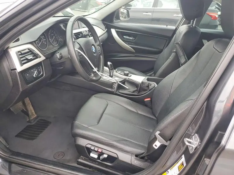 2017 BMW 320   
