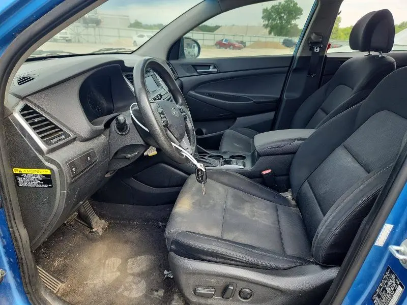 2016 HYUNDAI TUCSON SE  