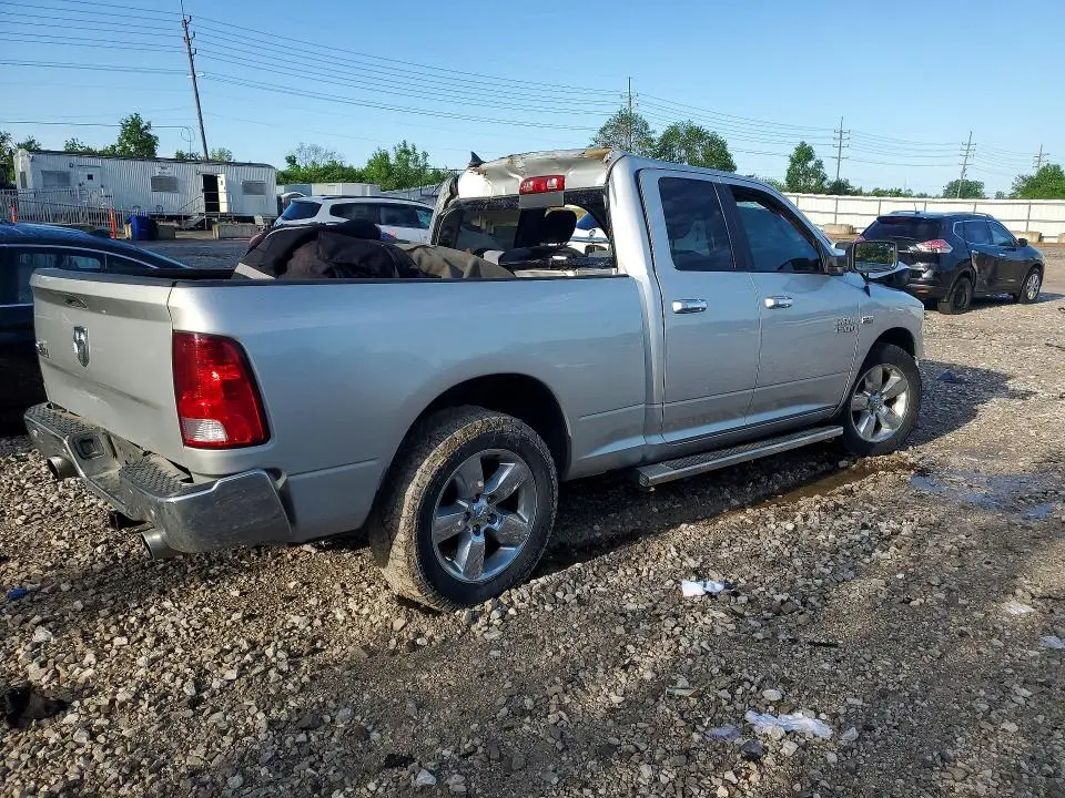 2017 RAM 1500 SLT  
