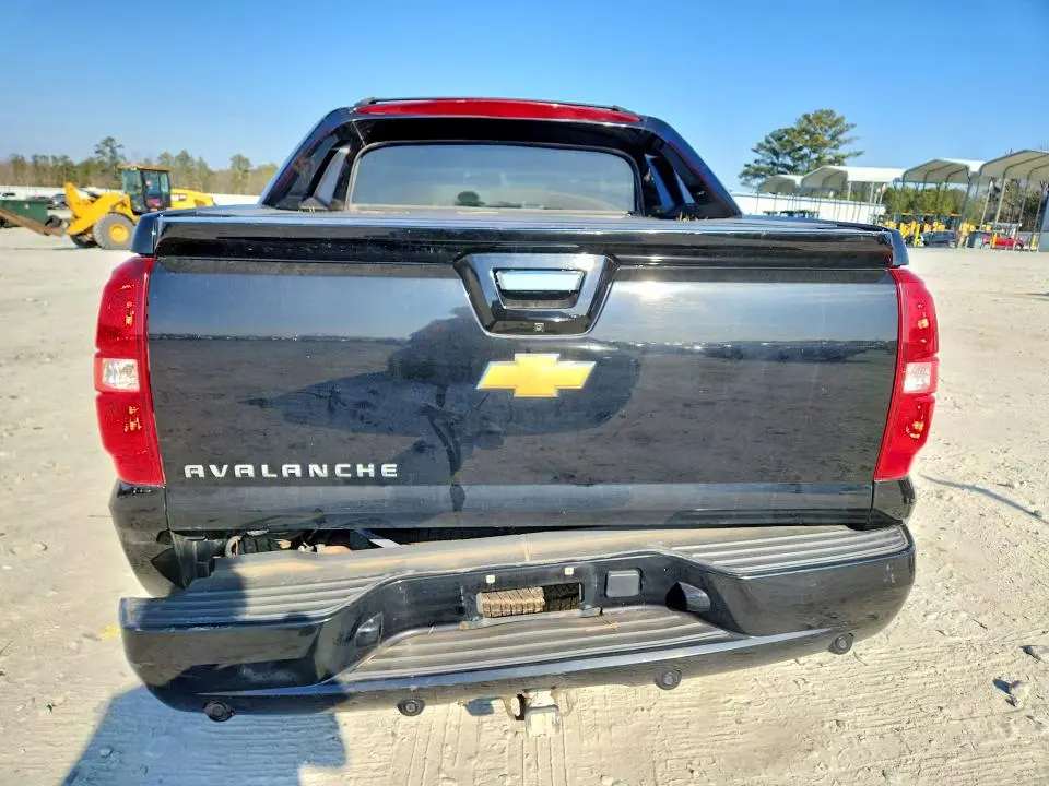 2013 CHEVROLET AVALANCHE LTZ  
