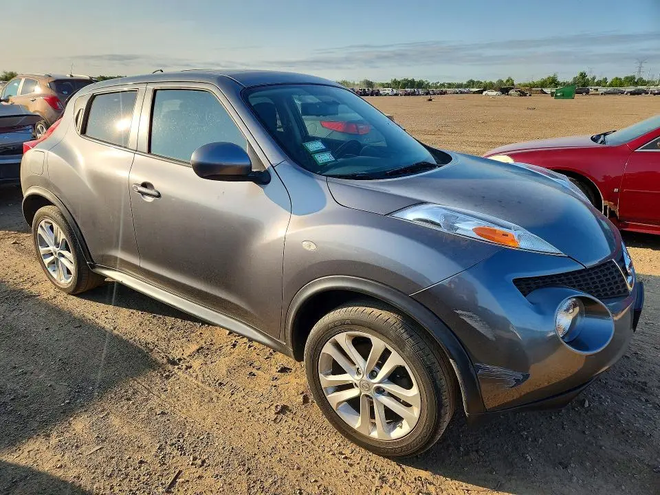 2014 NISSAN JUKE SV  