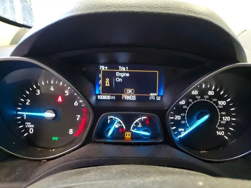 2017 FORD ESCAPE SE  