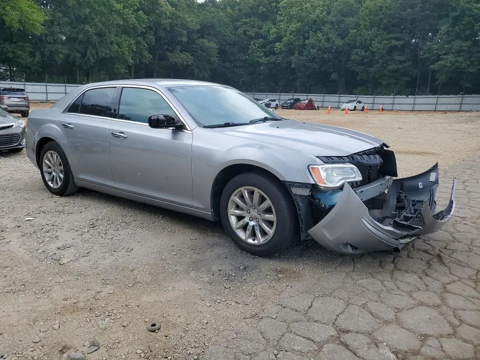 2011 CHRYSLER 300 LIMITED  