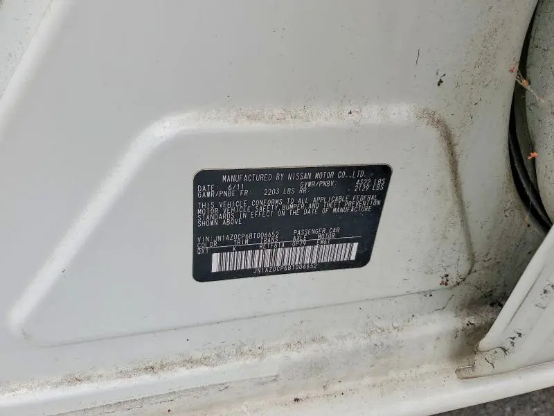 2011 NISSAN LEAF SV  