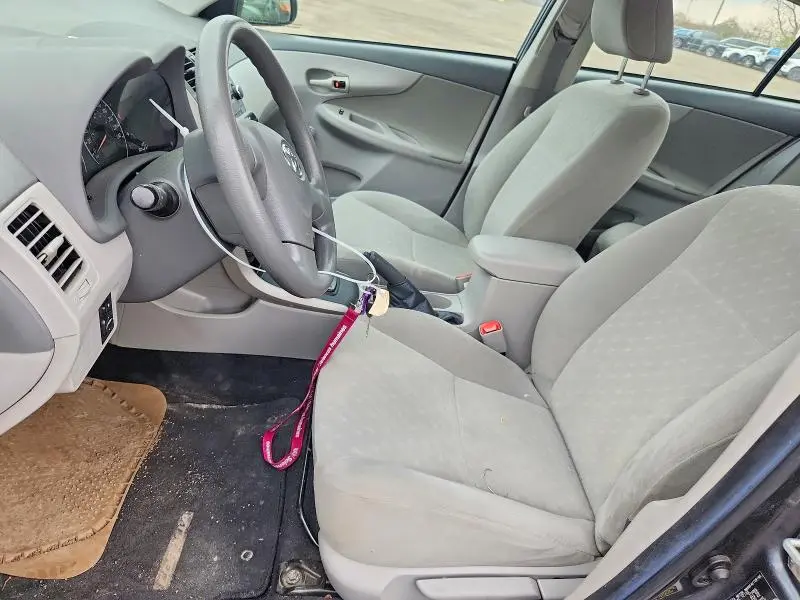 2010 TOYOTA COROLLA BASE  