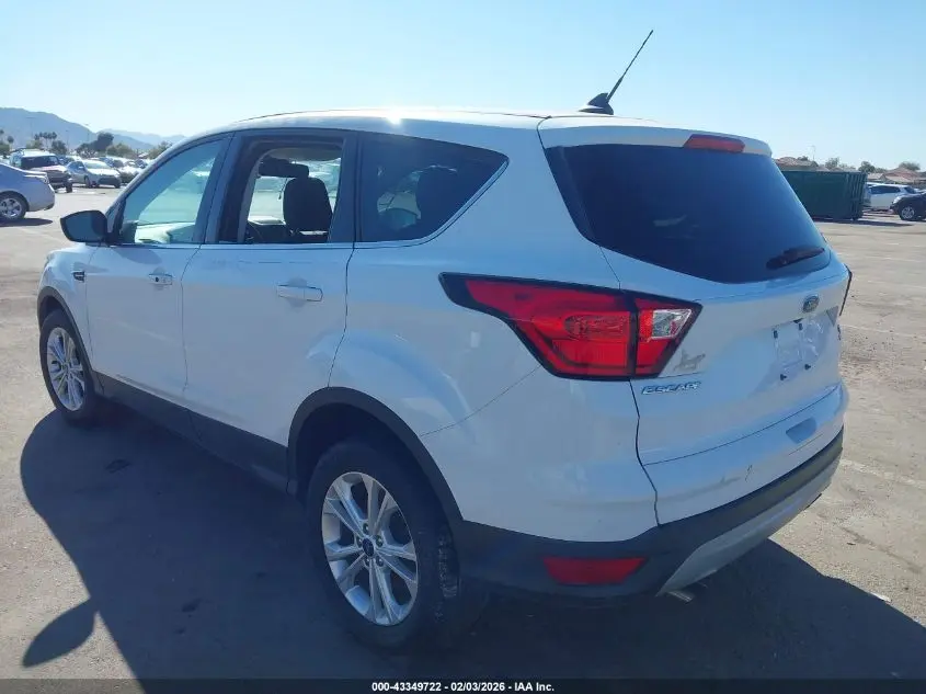2019 FORD ESCAPE SE