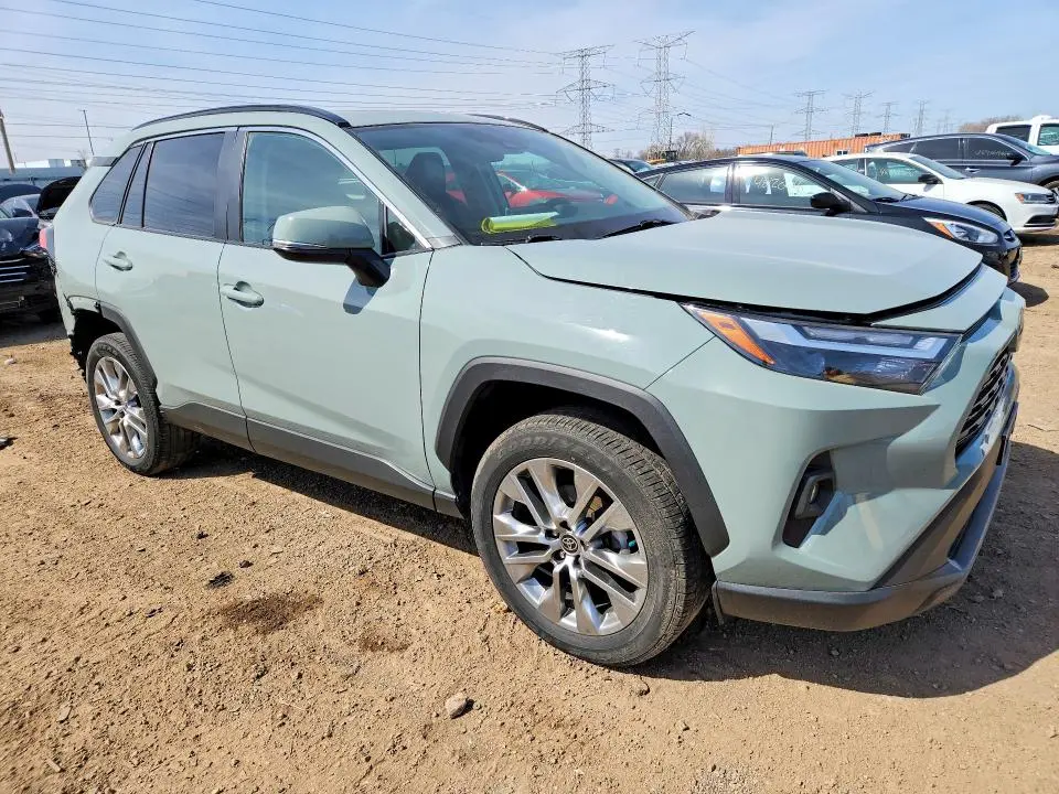 2023 TOYOTA RAV4 XLE PREMIUM  
