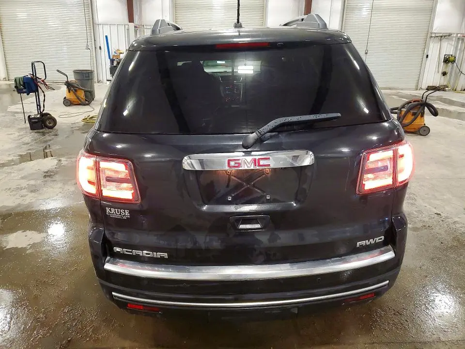 2015 GMC ACADIA SLE  