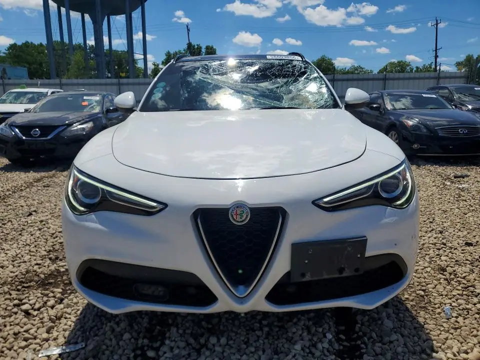 2022 ALFA ROMEO STELVIO TI  