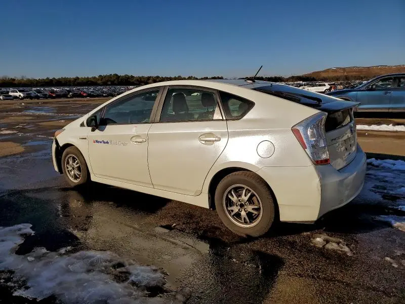 2010 TOYOTA PRIUS II  
