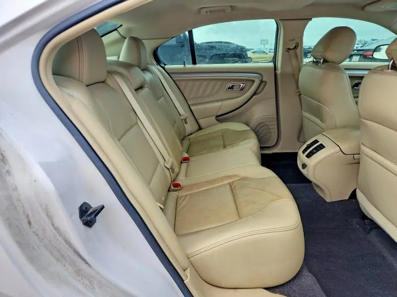 2017 FORD TAURUS SEL  