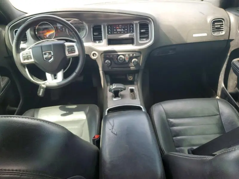 2013 DODGE CHARGER SE  