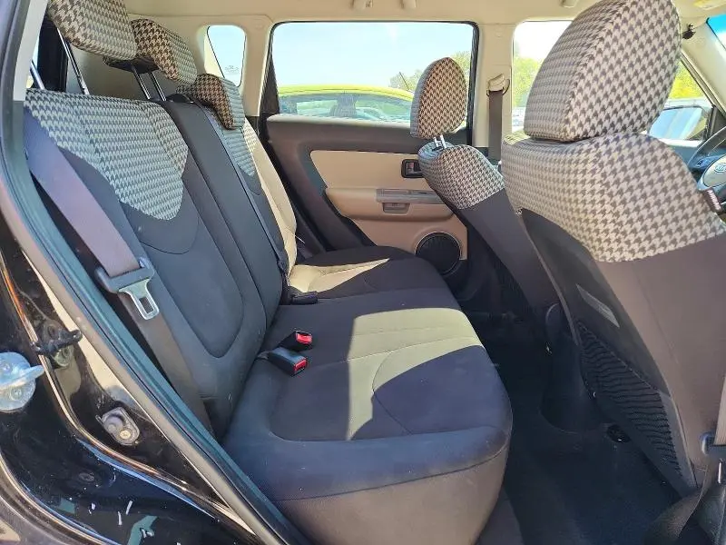 2010 KIA SOUL +  