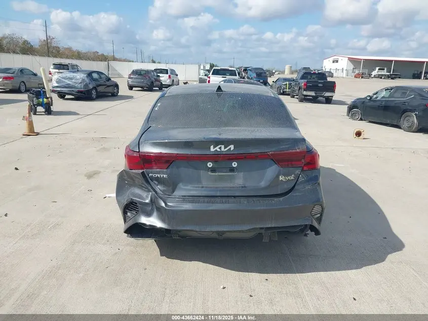 2024 KIA FORTE LXS