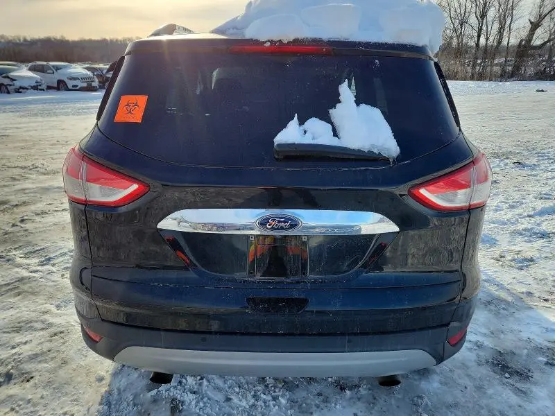 2016 FORD ESCAPE SE  