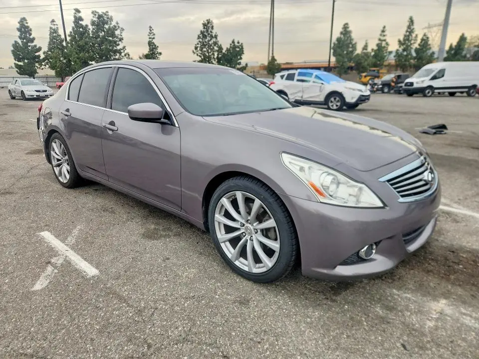 2012 INFINITI G37 BASE  